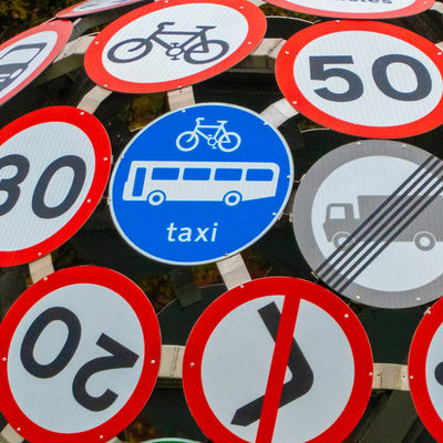 Type I Glass Beads Engineer Reflective Sheeting Professional Manufacture Printing Acrylic Black Vinil Reflectivo for Road Sign